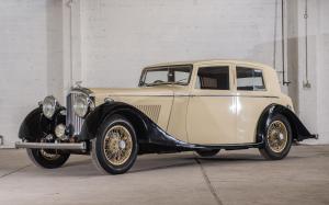 Bentley 4&frac14;-Litre Saloon by Mann Egerton 1937 года
